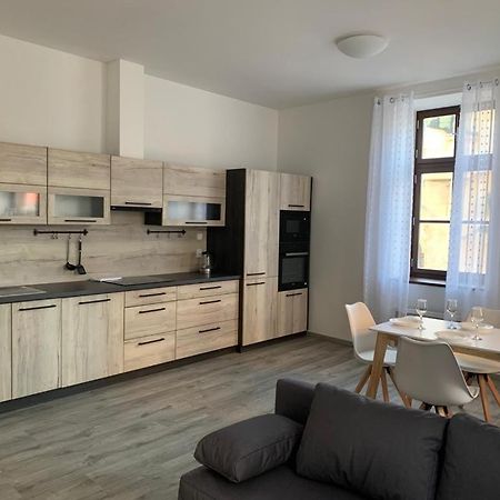 Klicperovo 3Kk Apartment Hradec Kralove Bagian luar foto