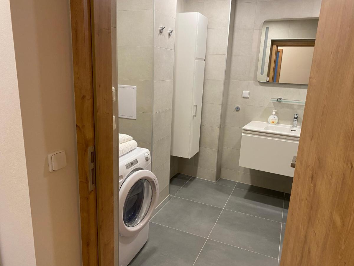 Klicperovo 3Kk Apartment Hradec Kralove Bagian luar foto
