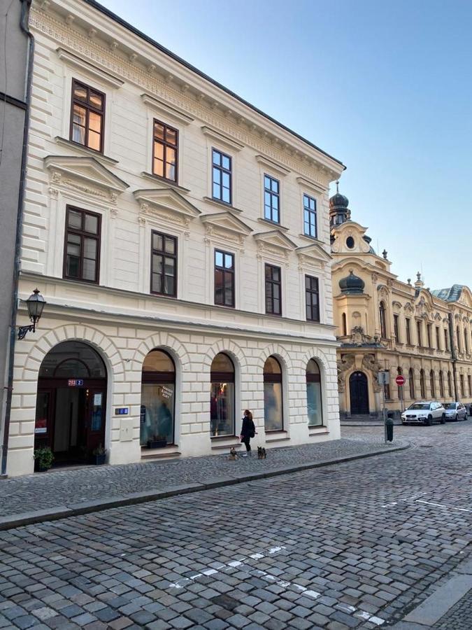 Klicperovo 3Kk Apartment Hradec Kralove Bagian luar foto